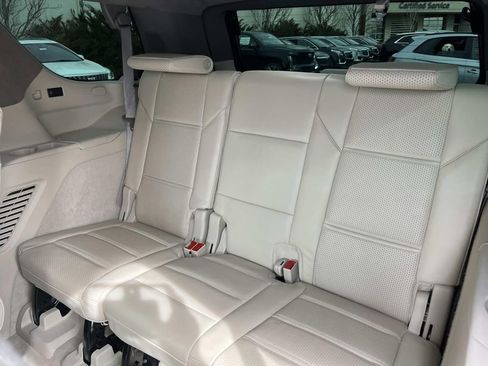 Used 2024 Cadillac Escalade Sport Platinum w/ LPO, ONYX Package image 21