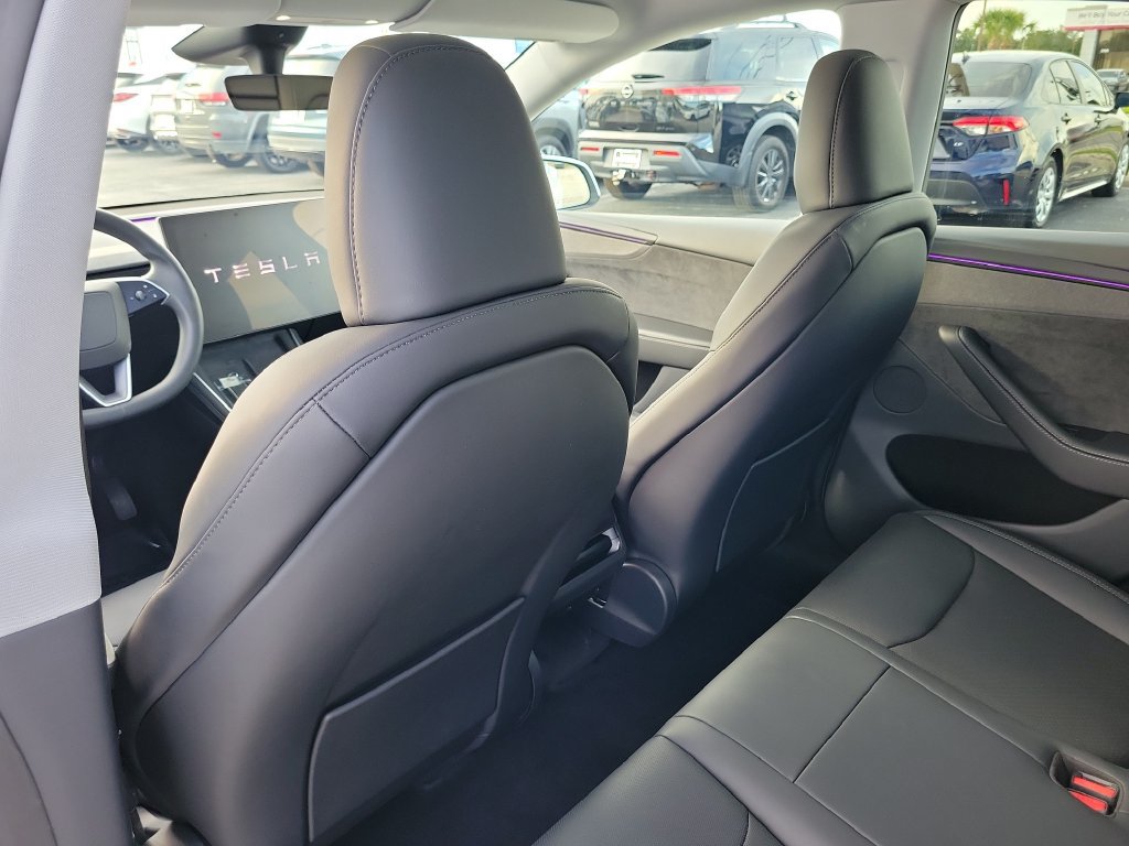 Used 2026 Tesla Model Y Long Range AWD/4WD image 9
