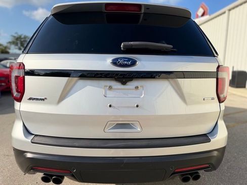 Used 2019 Ford Explorer Sport w/ Equipment Group 401A AWD/4WD image 4