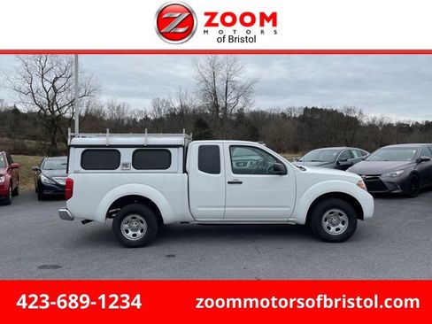 Used 2015 Nissan Frontier S image 1
