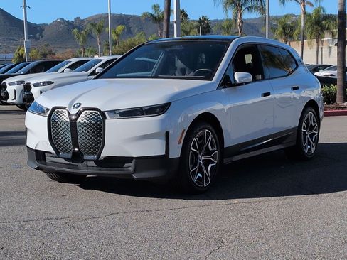 Certified 2024 BMW iX xDrive50 image 5