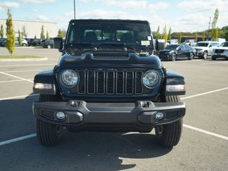 New 2025 Jeep Gladiator Sport video 2