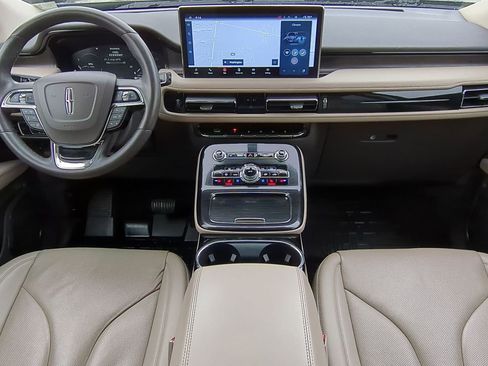 Used 2022 Lincoln Nautilus Reserve image 15