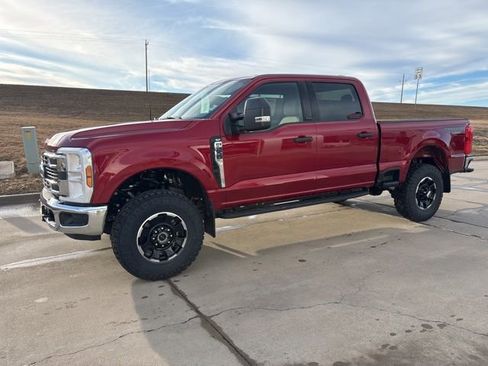 New 2026 Ford F250 XLT w/ Tremor Off-Road Package image 7