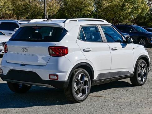 New 2026 Hyundai Venue SEL image 4