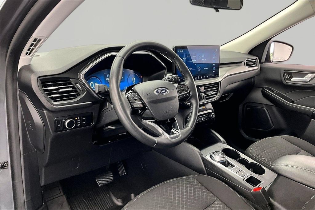Used 2024 Ford Escape Active w/ Tech Pack #2 FWD image 14
