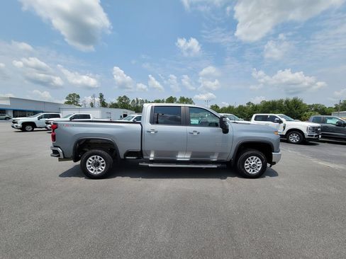 Used 2025 Chevrolet Silverado 2500 LT w/ Convenience Package AWD/4WD image 6