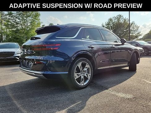 Used 2025 Genesis Electrified GV70 AWD/4WD image 2