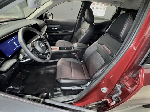 New 2026 Nissan Kicks SR w/ Cold Weather Package AWD/4WD image 27