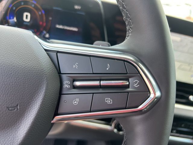 New 2026 Chevrolet Equinox LT FWD image 18