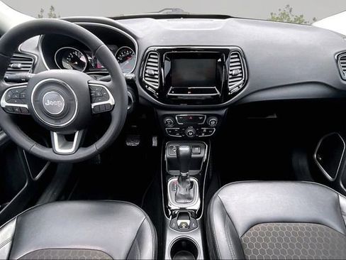 Used 2021 Jeep Compass Latitude w/ Sun and Sound Group image 14