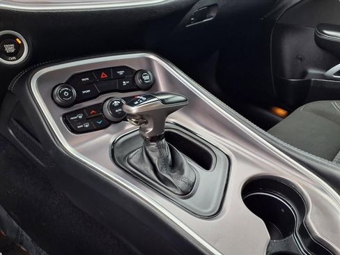 Certified 2021 Dodge Challenger SXT image 9