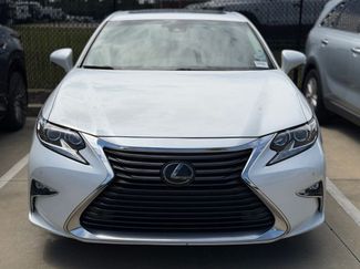 Used 2018 Lexus ES 350 w/ Luxury Package w/Wood Trim FWD video 2