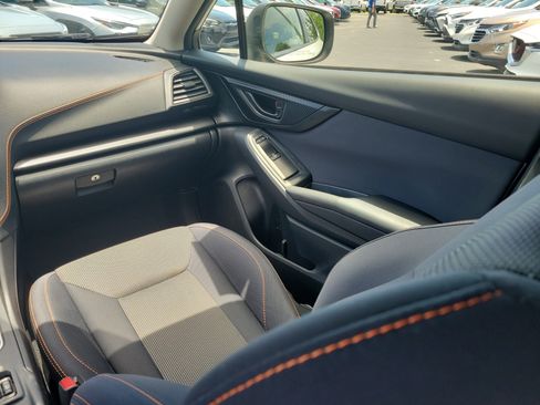 Used 2020 Subaru Crosstrek 2.0i Premium w/ Moonroof Package 2 AWD/4WD image 18