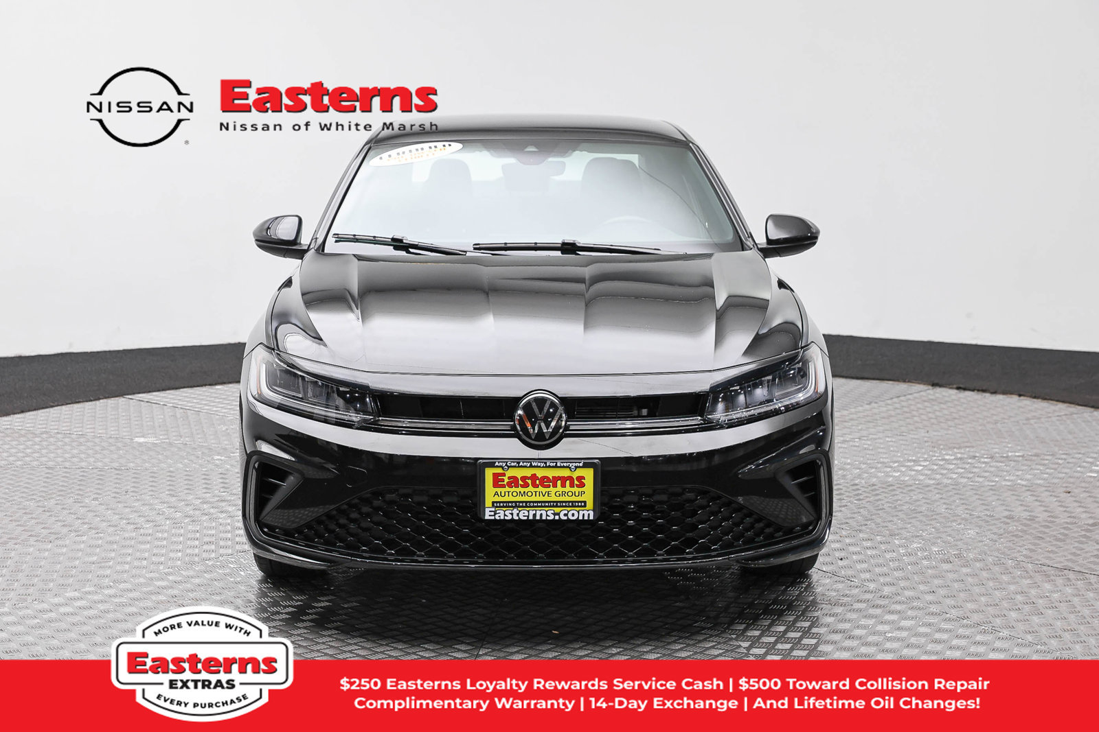 Used 2025 Volkswagen Jetta Sport FWD image 2