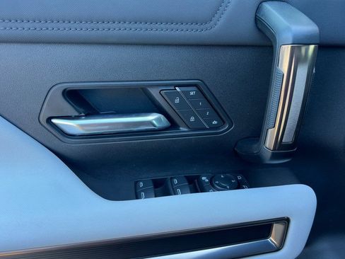 New 2025 GMC Hummer EV 3X AWD/4WD image 8