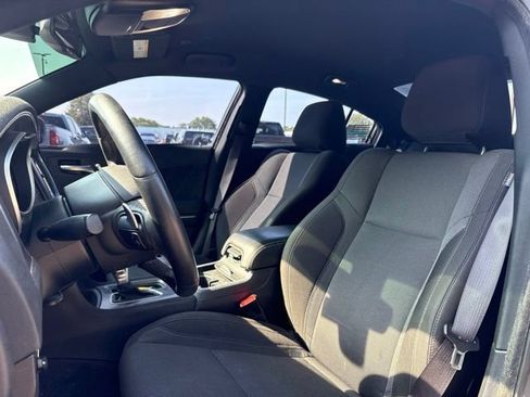 Used 2017 Dodge Charger SXT w/ Rallye Group RWD image 5