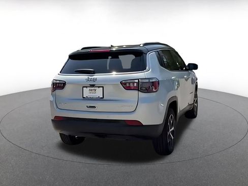 Used 2025 Jeep Compass Limited AWD/4WD image 14