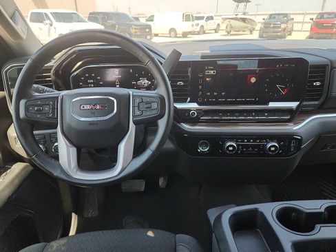 Used 2024 GMC Sierra 1500 Elevation AWD/4WD image 11