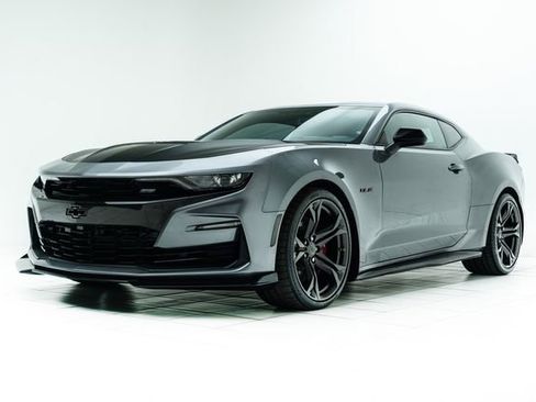 Used 2019 Chevrolet Camaro SS RWD image 8
