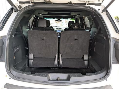 Used 2019 Ford Explorer Platinum AWD/4WD image 34