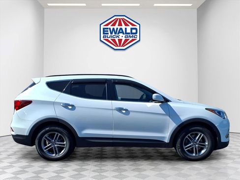 Used 2017 Hyundai Santa Fe Sport AWD/4WD image 4