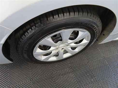 Used 2024 Toyota Corolla LE image 8