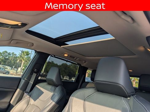 Used 2023 INFINITI QX60 Luxe w/ Cargo Package AWD/4WD image 23