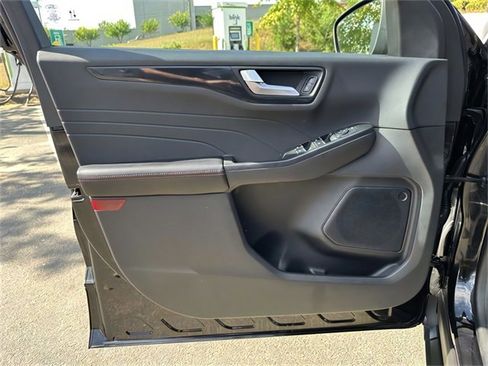 Certified 2024 Ford Escape ST-Line w/ Tech Pack #1 image 18