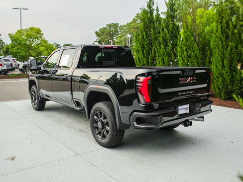 Used 2026 GMC Sierra 2500 AT4 AWD/4WD image 8