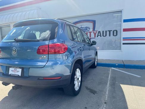 Used 2017 Volkswagen Tiguan Limited w/ Premium Package image 21