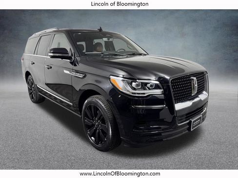 Used 2023 Lincoln Navigator Reserve w/ Equipment Group 201A AWD/4WD image 9