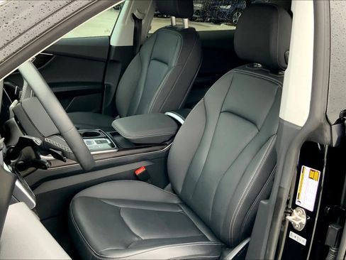 Used 2021 Audi Q8 Premium w/ Black Optic Package AWD/4WD image 7