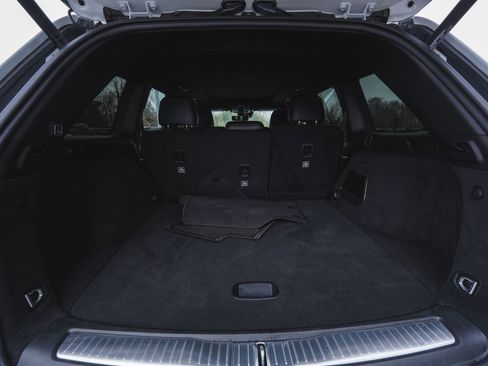 Used 2024 Jeep Grand Cherokee Overland w/ Advanced Protech Group III image 47