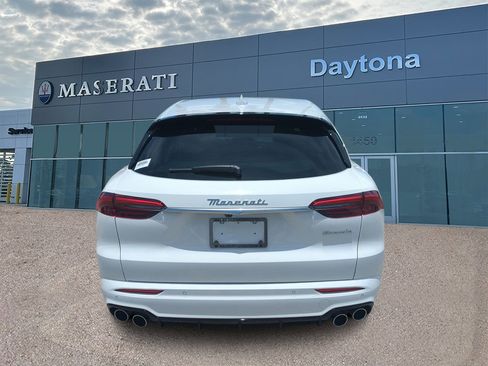 New 2025 Maserati Grecale GT image 4