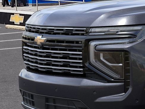 New 2026 Chevrolet Suburban High Country image 13
