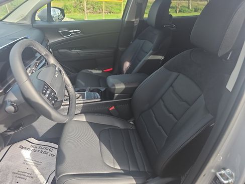 New 2026 Kia Sportage SX AWD/4WD image 25