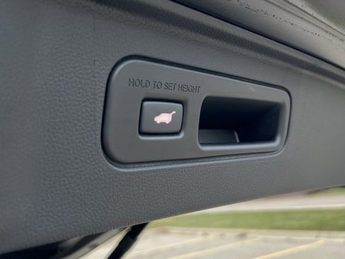 Certified 2025 Honda Pilot Elite image 15