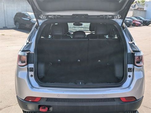 Used 2024 Jeep Compass Trailhawk image 32