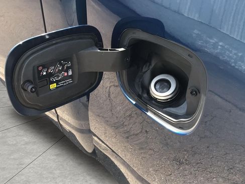 Used 2019 RAM 1500 Big Horn AWD/4WD image 32