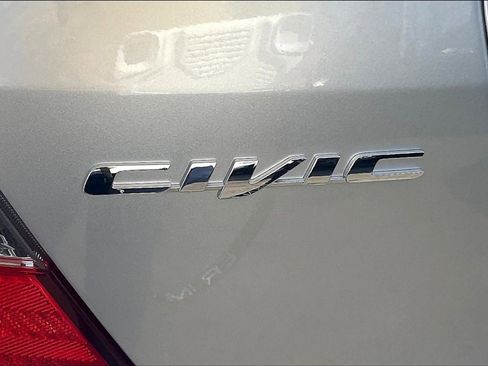 Used 2012 Honda Civic DX image 23