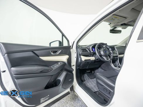 Used 2022 Subaru Ascent Limited w/ Technology Package AWD/4WD image 9