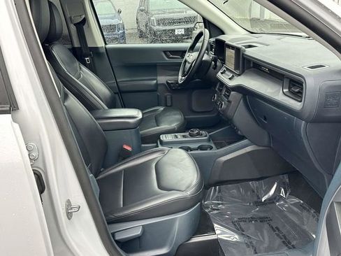 Used 2023 Ford Maverick Lariat w/ Black Appearance Package image 20