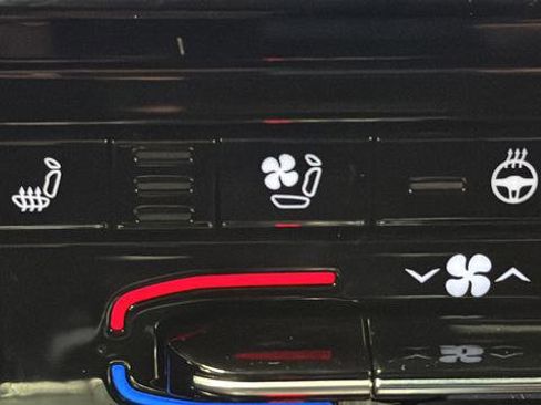 Used 2024 Jeep Grand Cherokee L Limited w/ Luxury Tech Group II image 42