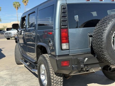 Used 2005 HUMMER H2 Base 4WD 4dr SUV w/ Preferred Equipment Group image 8