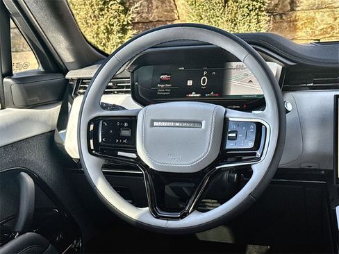 New 2026 Land Rover Range Rover Sport Dynamic SE image 21