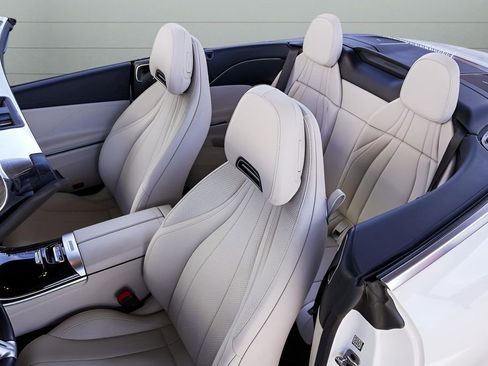 Used 2024 Mercedes-Benz CLE 300 4MATIC Cabriolet image 40