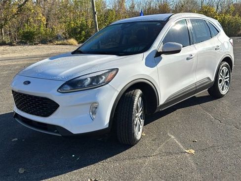 Certified 2022 Ford Escape SEL image 7