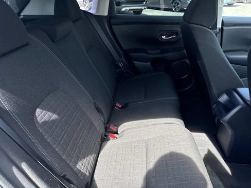 Used 2023 Honda HR-V LX image 23