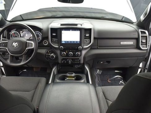 Used 2022 RAM 1500 Big Horn AWD/4WD image 11